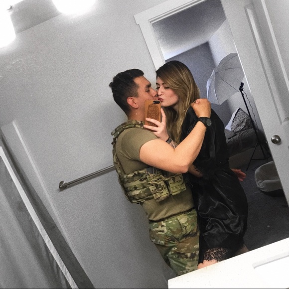 Meet your Posher, Haven - Picture 2 of 5